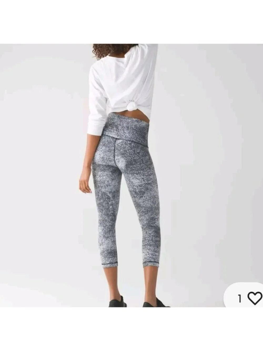 Lululemon Wunder Under Crop (Hi-Rise)Luon Spray Jacquard White Black